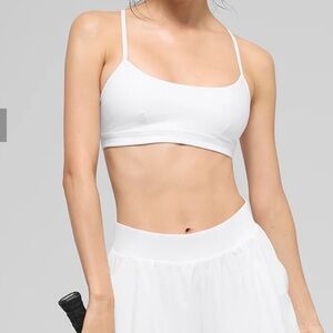 Alo Yoga Airlift Intrigue sports bra